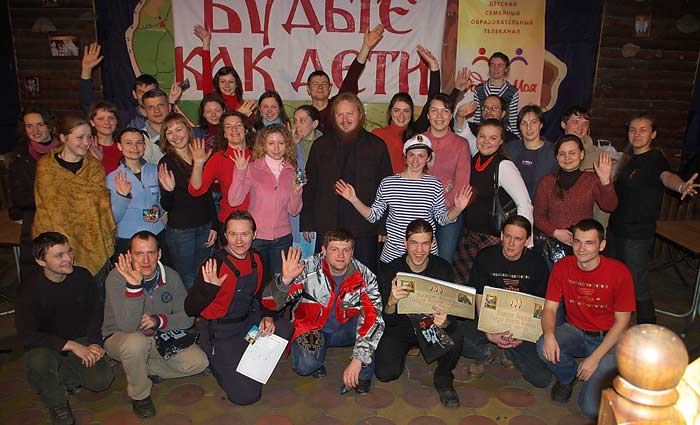 назад