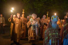 увеличить