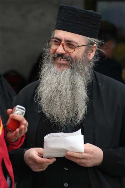 назад